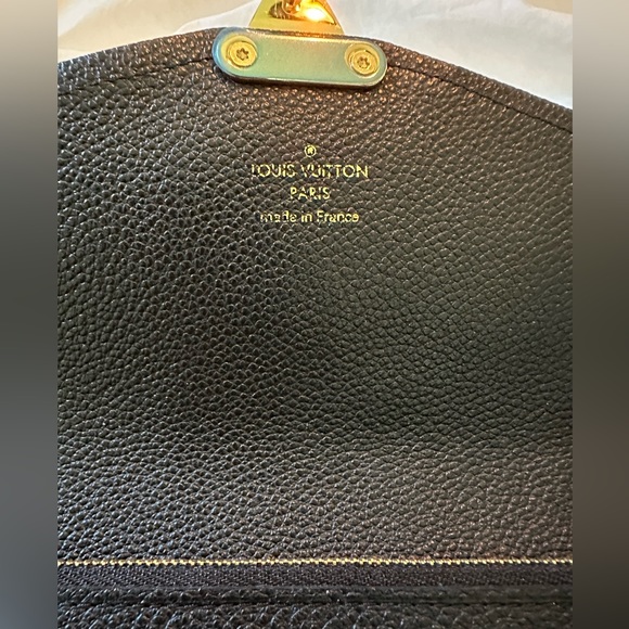 Louis Vuitton Empreinte Pochette Saint Germain Black - Picture 3 of 8